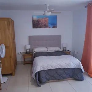 Apartamento Estudio Nuevo Con Baño, Cocina Y Gran Terraza